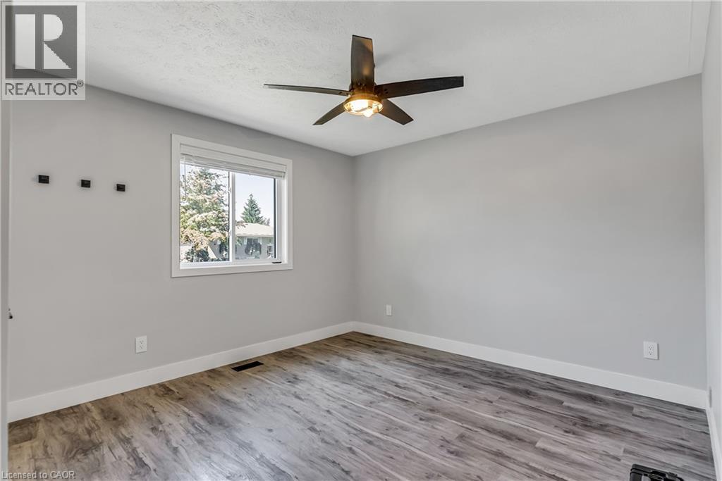 561 17th Avenue, Hanover, Ontario  N4N 3S3 - Photo 22 - 40837063