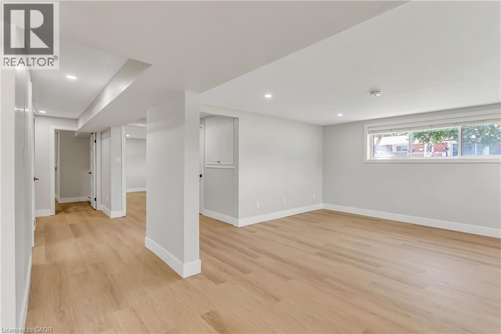 561 17th Avenue, Hanover, Ontario  N4N 3S3 - Photo 34 - 40837063