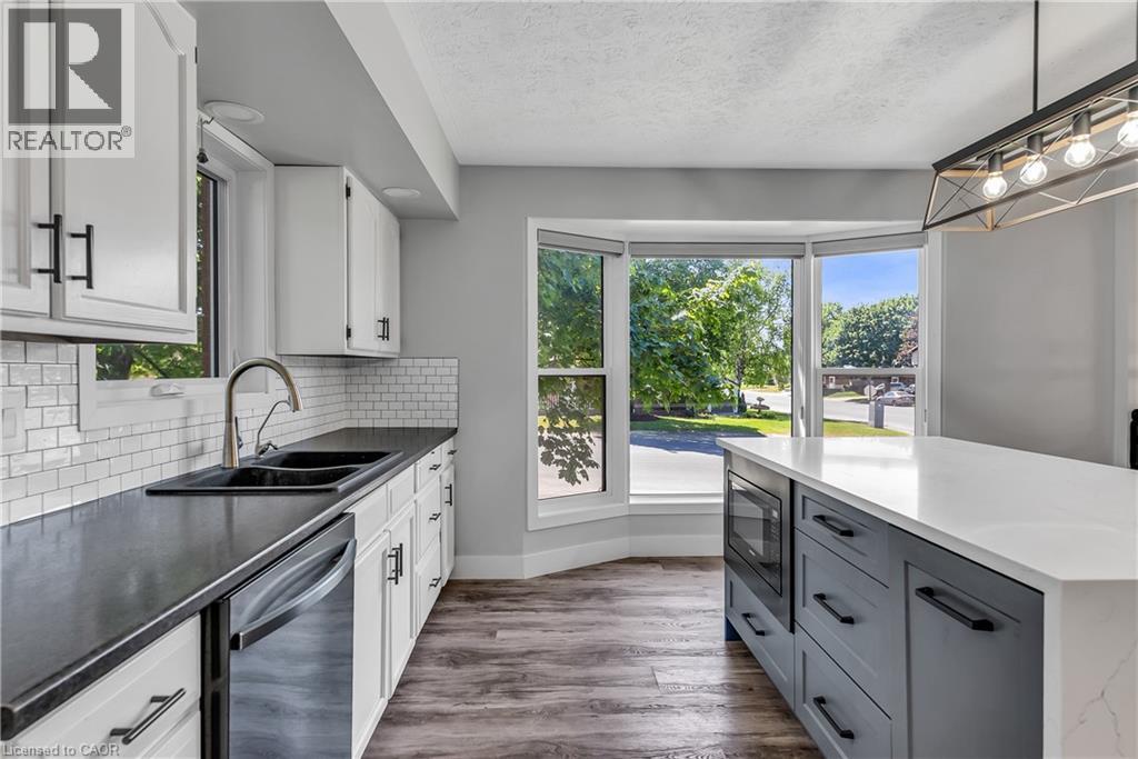 561 17th Avenue, Hanover, Ontario  N4N 3S3 - Photo 17 - 40837063