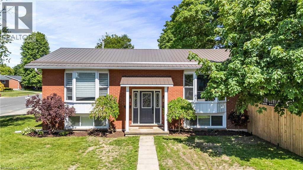 561 17TH Avenue, Hanover, Ontario