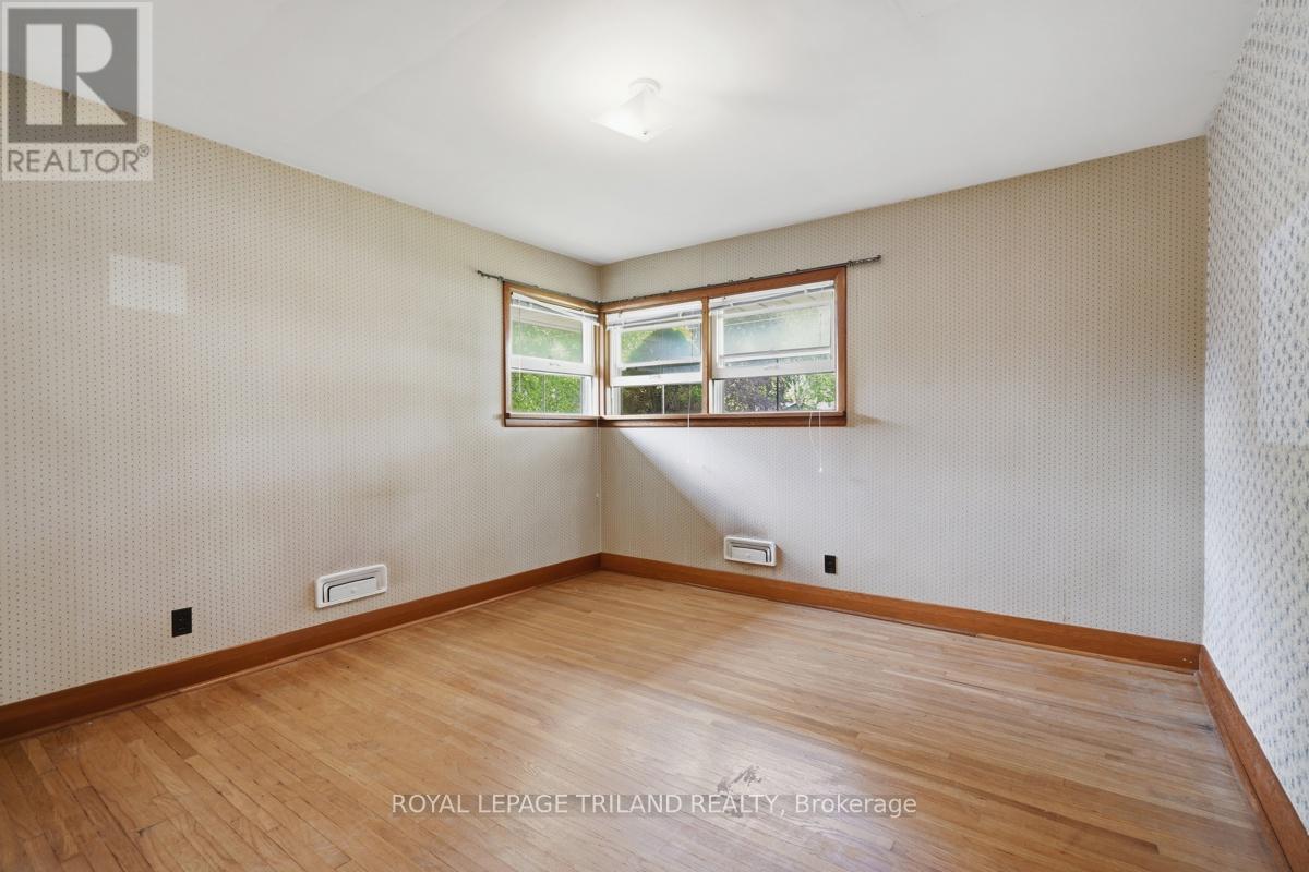 1492 North Vernon Avenue, London North, Ontario  N5X 1N6 - Photo 16 - X13413044