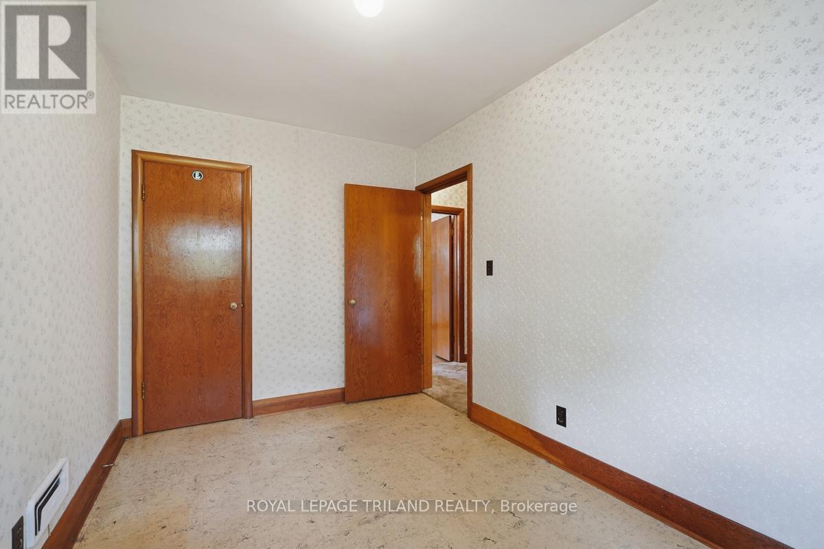 1492 North Vernon Avenue, London North, Ontario  N5X 1N6 - Photo 20 - X13413044