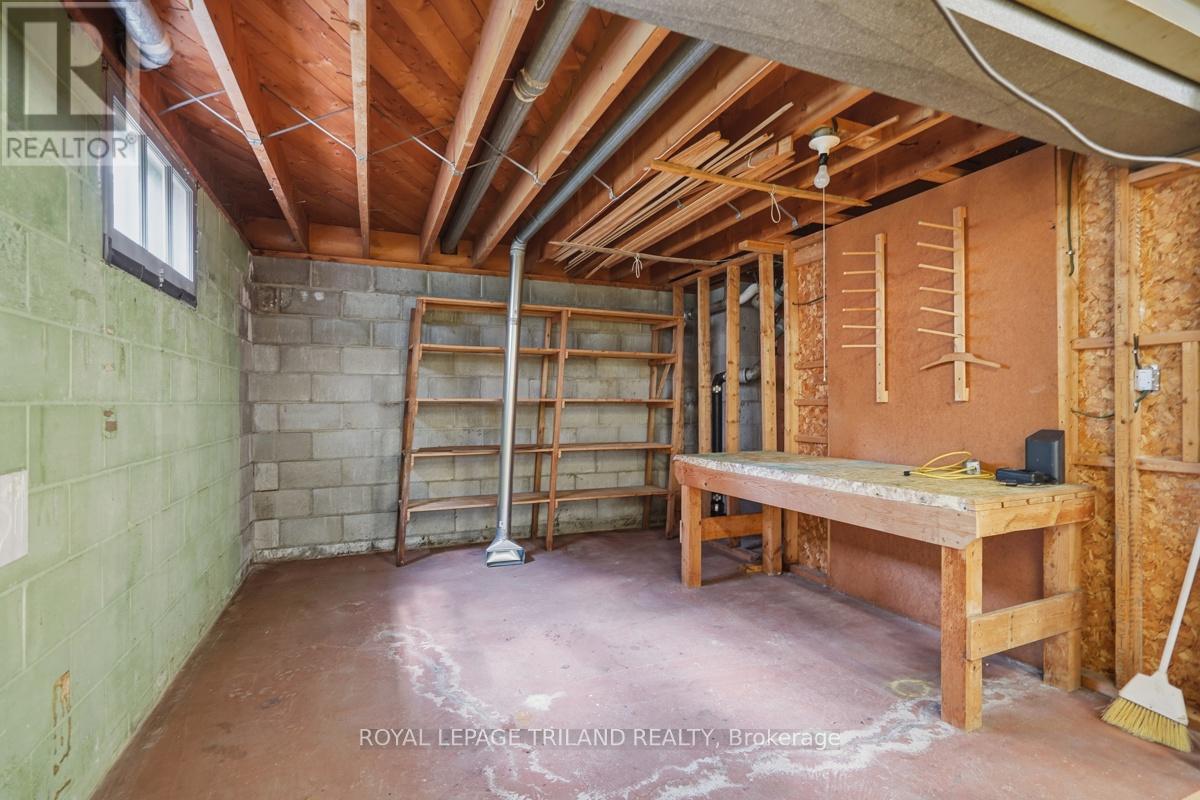 1492 North Vernon Avenue, London North, Ontario  N5X 1N6 - Photo 27 - X13413044