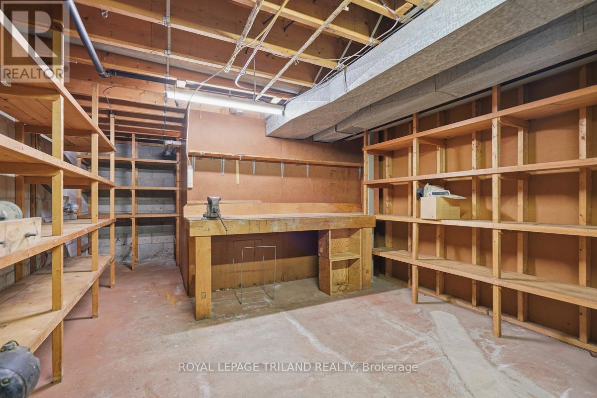 1492 North Vernon Avenue, London North, Ontario  N5X 1N6 - Photo 31 - X13413044