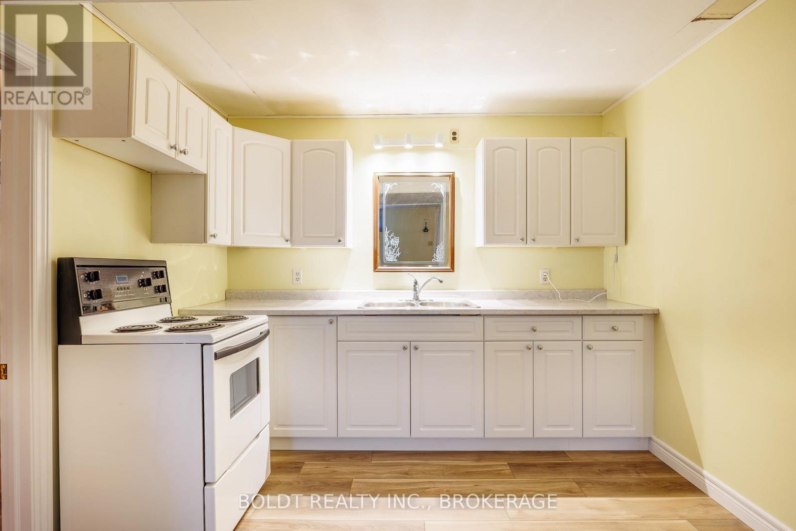 41 Ferndale Avenue, St. Catharines, Ontario  L2P 1V9 - Photo 24 - X13413010