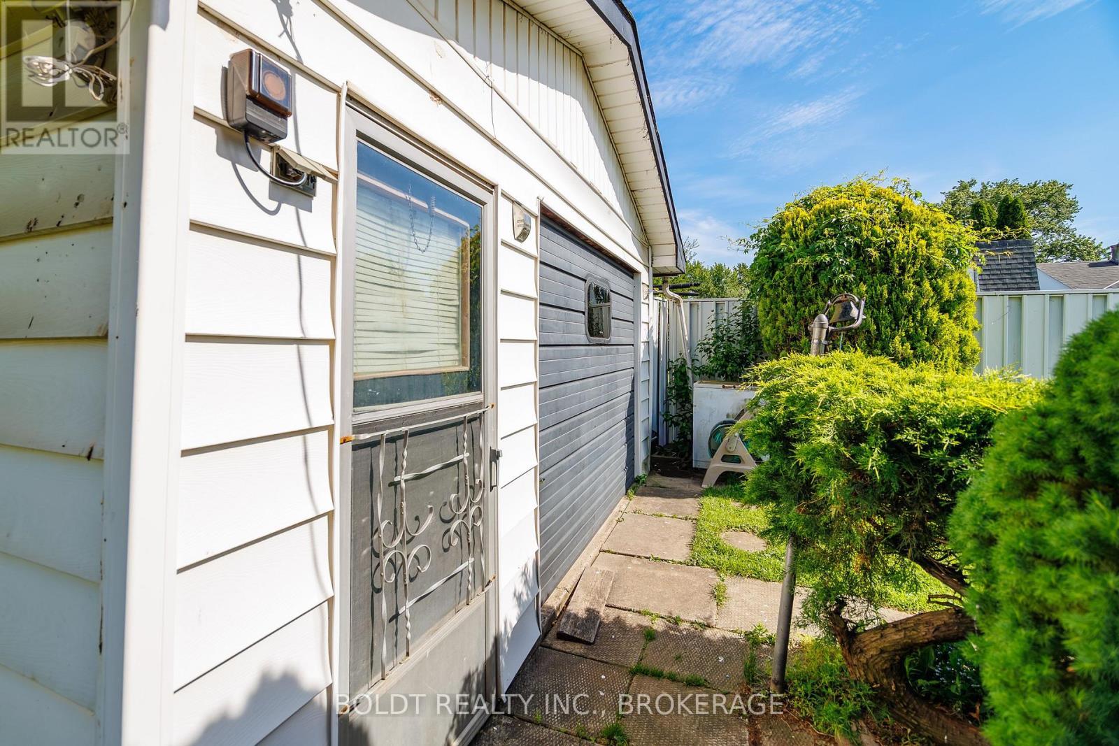 41 Ferndale Avenue, St. Catharines, Ontario  L2P 1V9 - Photo 33 - X13413010
