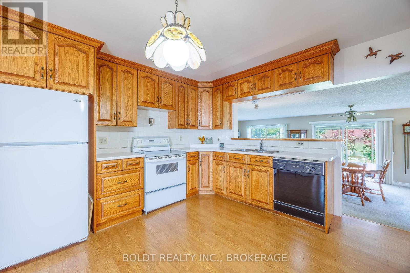 41 Ferndale Avenue, St. Catharines, Ontario  L2P 1V9 - Photo 8 - X13413010