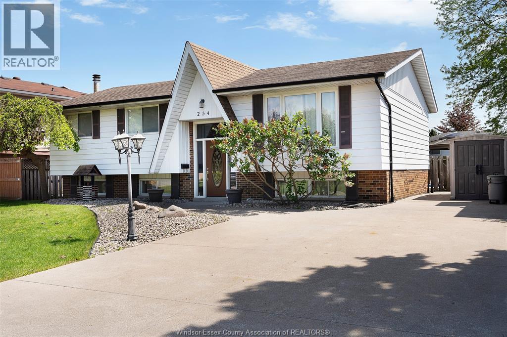 254 Terra Lou Drive, Belle River, Ontario  N8L 0L7 - Photo 3 - 26013355