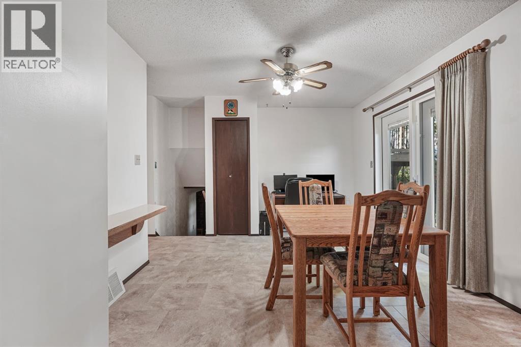 216 Bedient Street, Wrentham, Alberta  T0K 2P0 - Photo 12 - A2317077