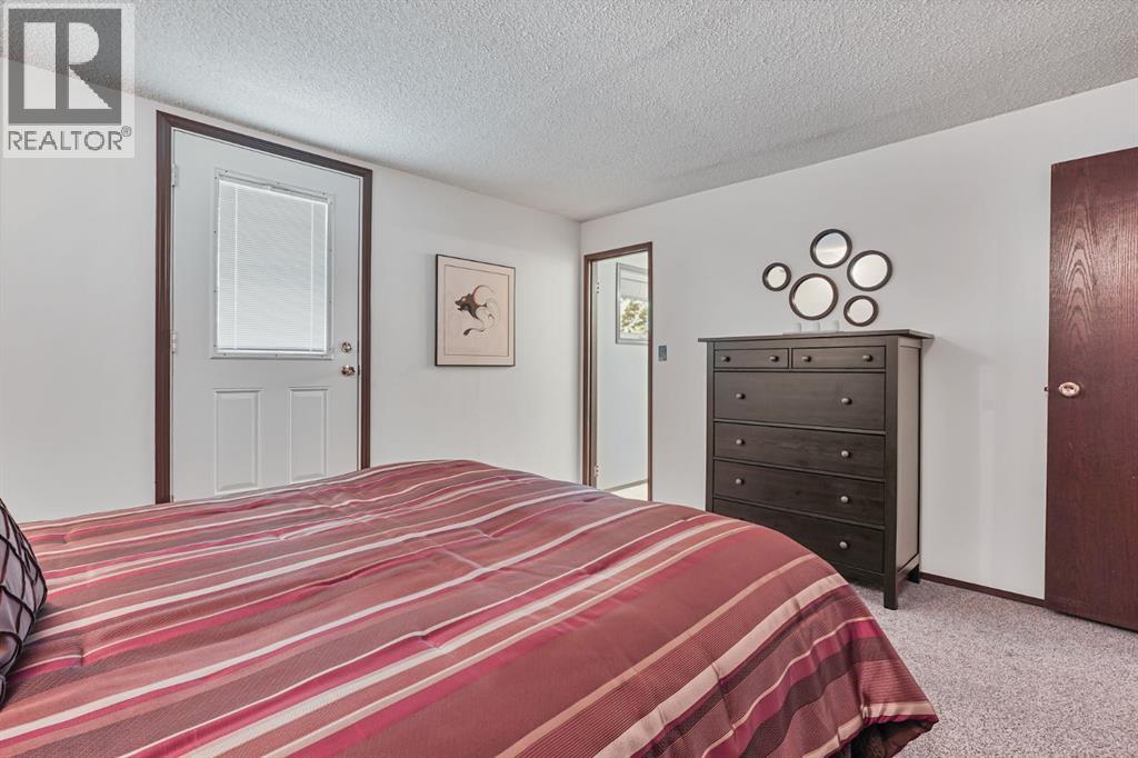 216 Bedient Street, Wrentham, Alberta  T0K 2P0 - Photo 19 - A2317077