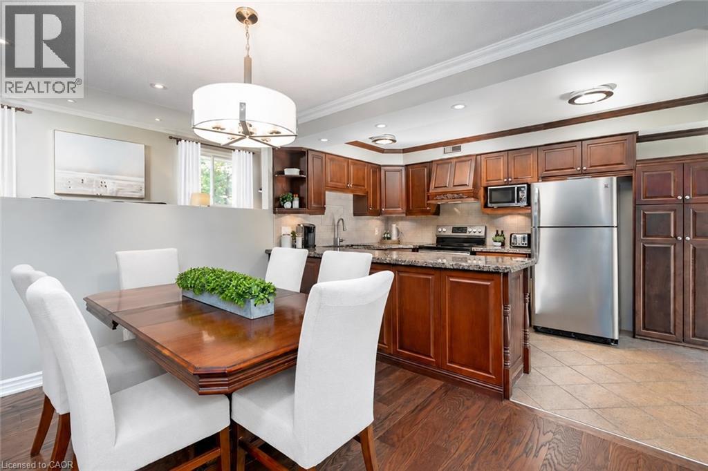 2100 Worthington Drive, Oakville, Ontario  L6L 1E3 - Photo 6 - 40834718