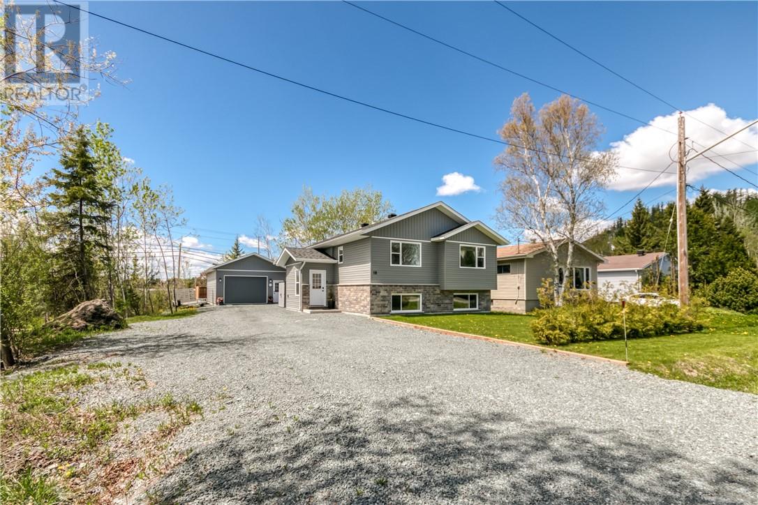 18 Edwin Street, Wahnapitae, Ontario  P0M 3C0 - Photo 3 - 2128377
