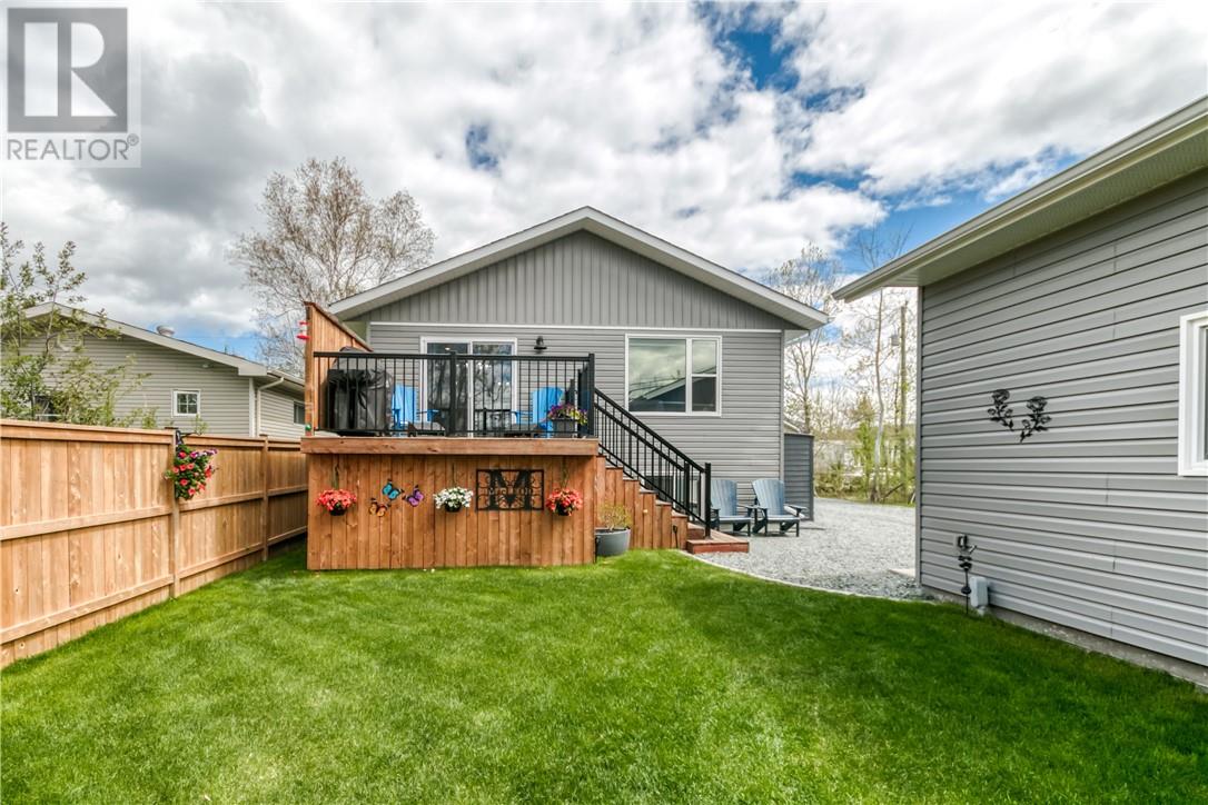 18 Edwin Street, Wahnapitae, Ontario  P0M 3C0 - Photo 36 - 2128377