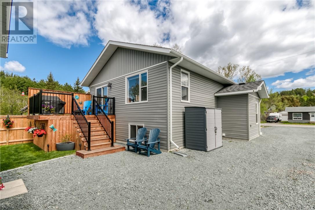 18 Edwin Street, Wahnapitae, Ontario  P0M 3C0 - Photo 39 - 2128377