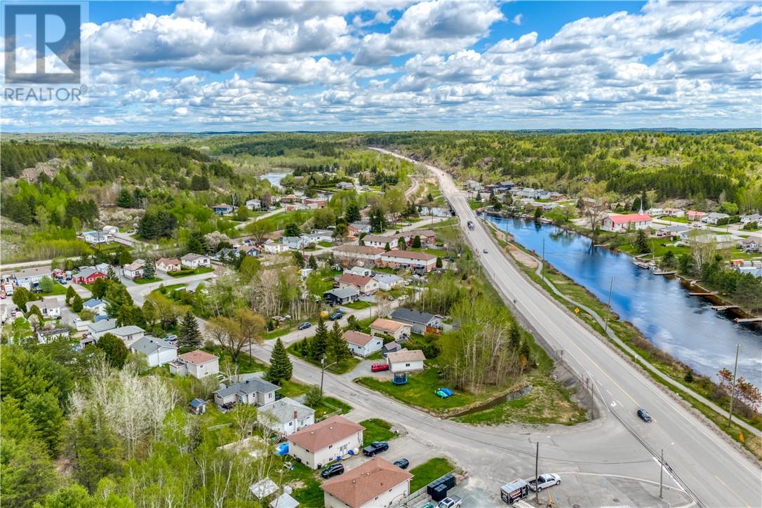 18 Edwin Street, Wahnapitae, Ontario  P0M 3C0 - Photo 42 - 2128377