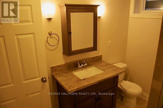 162 Combe Avenue, Toronto, Ontario  M3H 4K3 - Photo 12 - C13413028