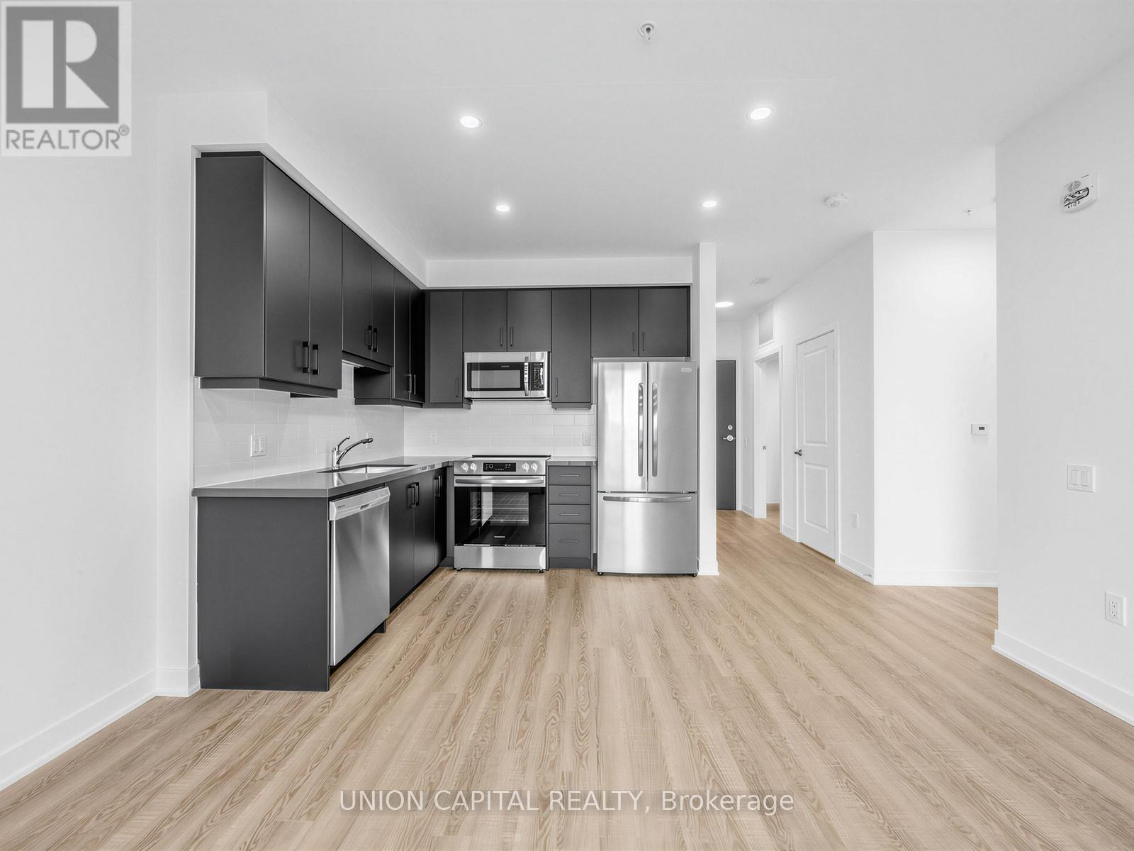 410 - 385 Arctic Red Drive, Oshawa, Ontario  L1L 0W9 - Photo 6 - E13412992