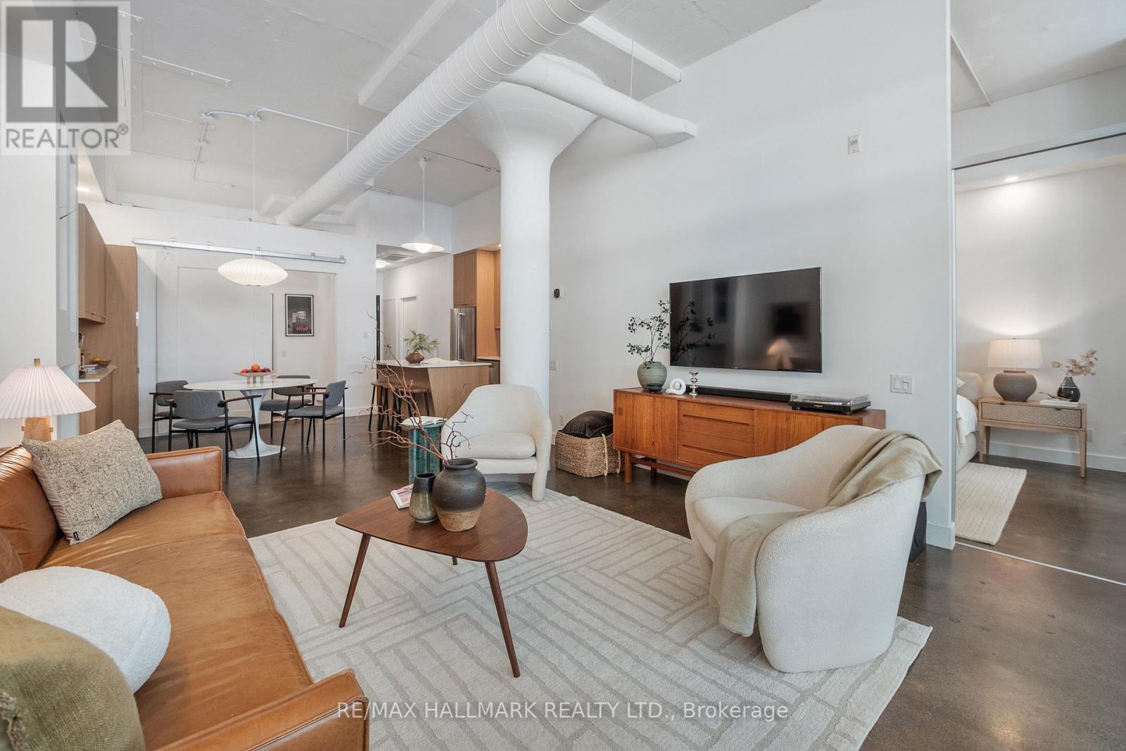406 - 233 CARLAW AVENUE, Toronto, Ontario