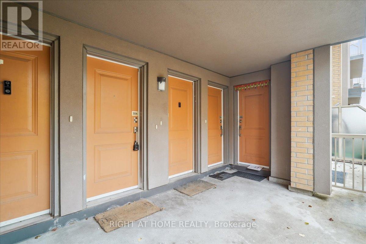 304 - 90 Orchid Place Drive, Toronto, Ontario  M1B 0C4 - Photo 4 - E13413042