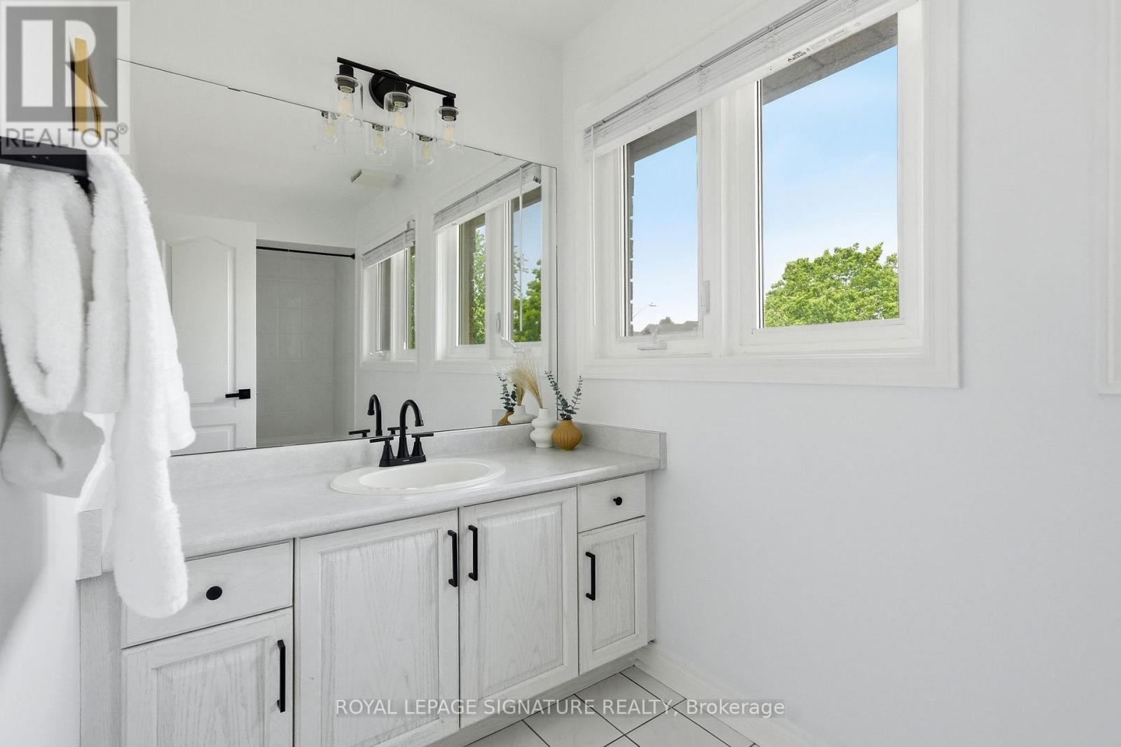 45 Oban Avenue, Vaughan, Ontario  L6A 2E2 - Photo 38 - N13413008