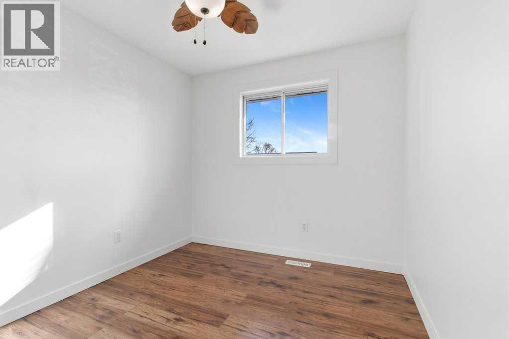 5344 37a Street, Innisfail, Alberta  T4G 1E5 - Photo 15 - A2310885