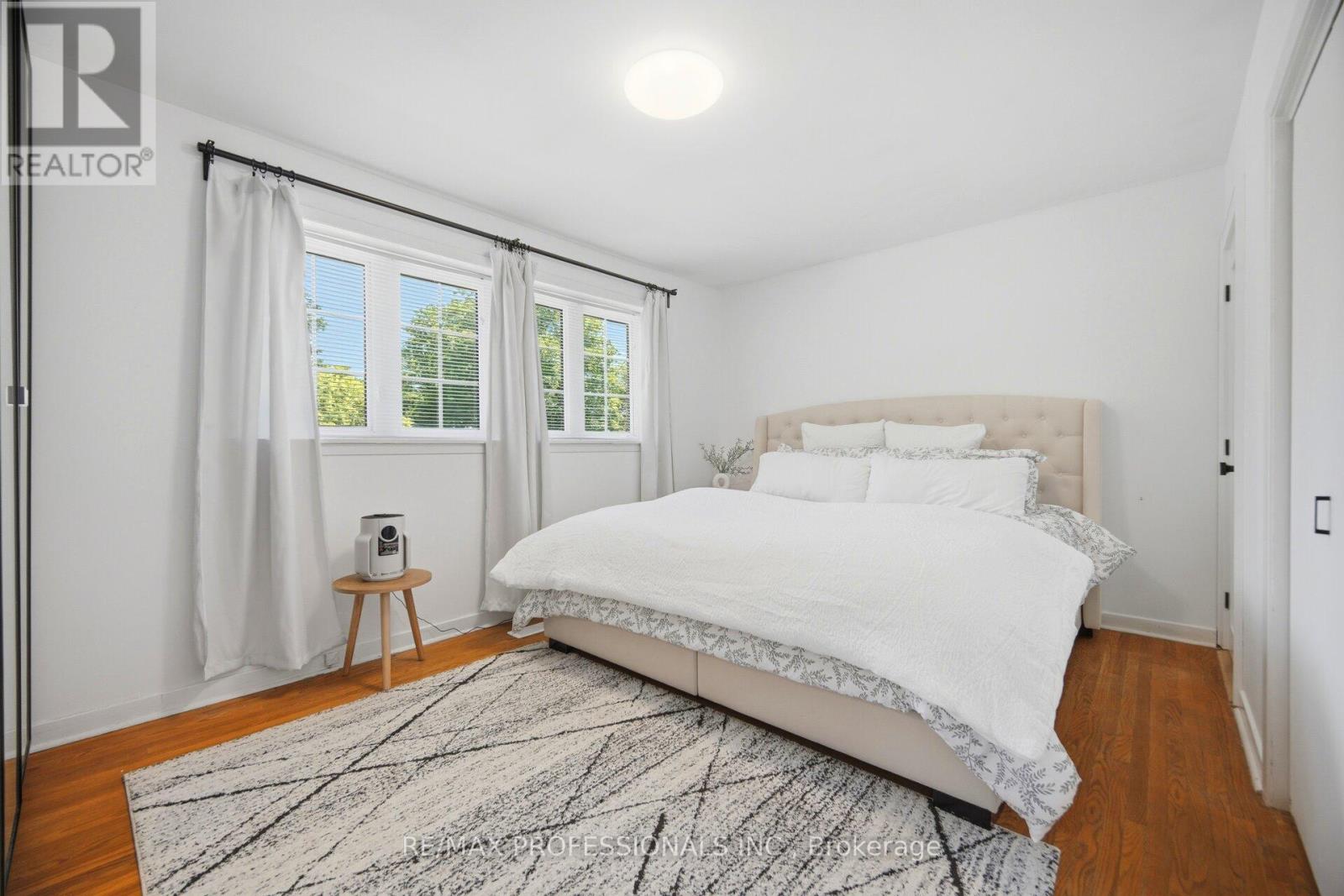 8 Markland Drive, Toronto, Ontario  M9C 1M7 - Photo 19 - W13412988