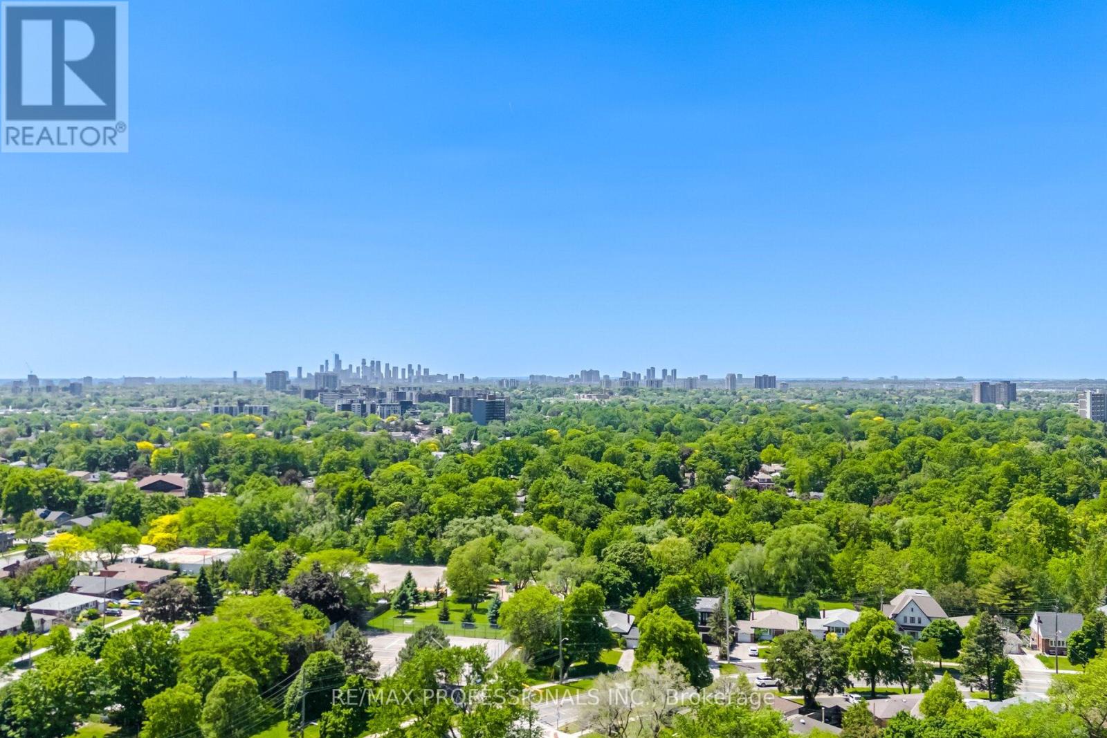 8 Markland Drive, Toronto, Ontario  M9C 1M7 - Photo 49 - W13412988