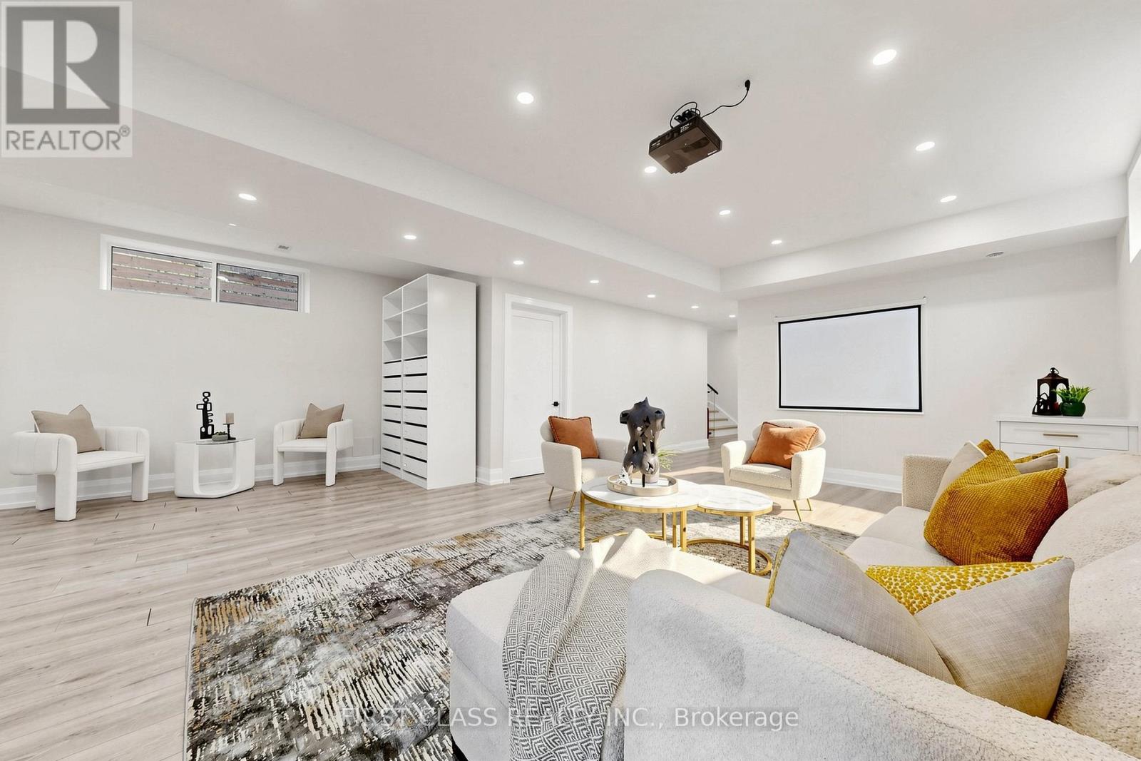 1047 Meredith Avenue, Mississauga, Ontario  L5E 2C6 - Photo 42 - W13413030