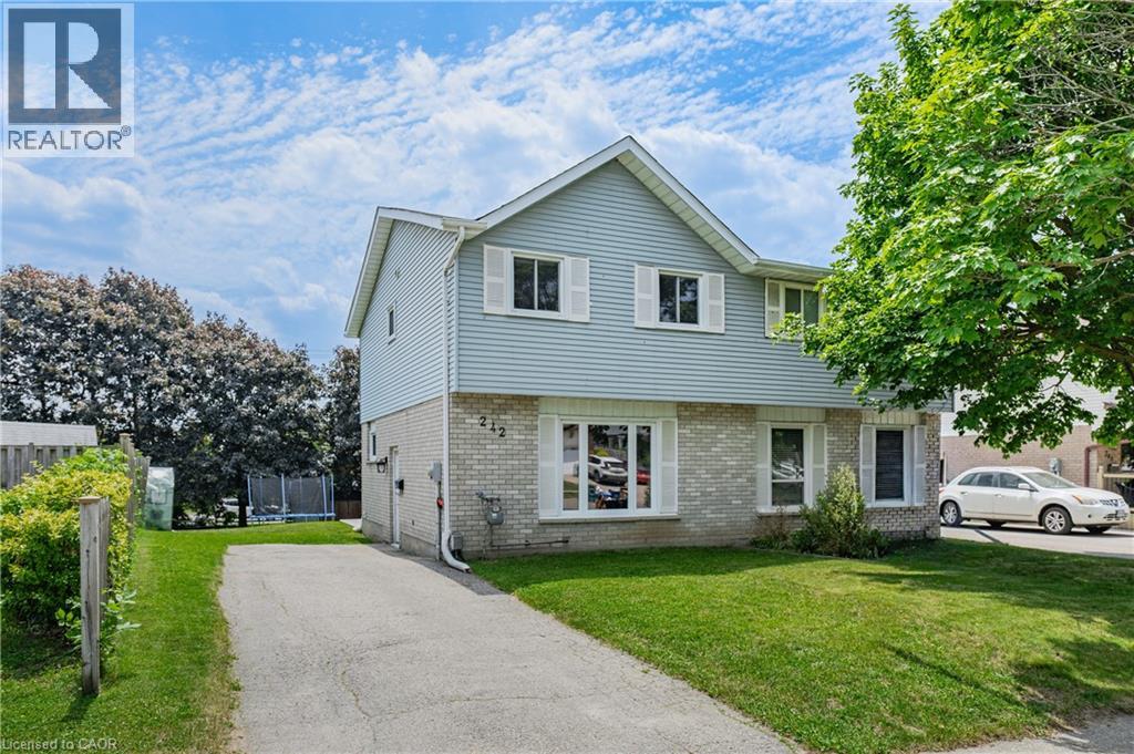 242 THE COUNTRY Way, Kitchener, Ontario