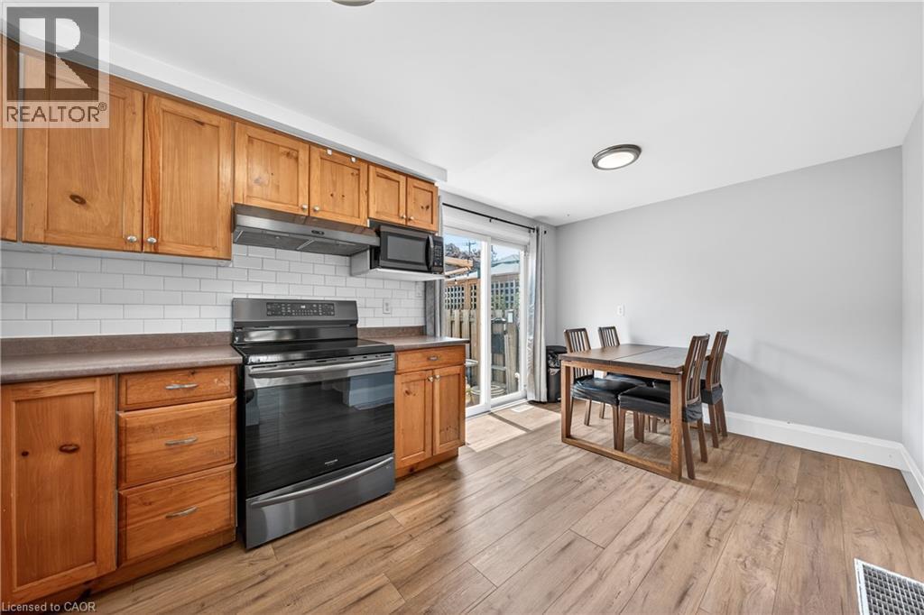 242 The Country Way, Kitchener, Ontario  N2E 2P9 - Photo 15 - 40836702