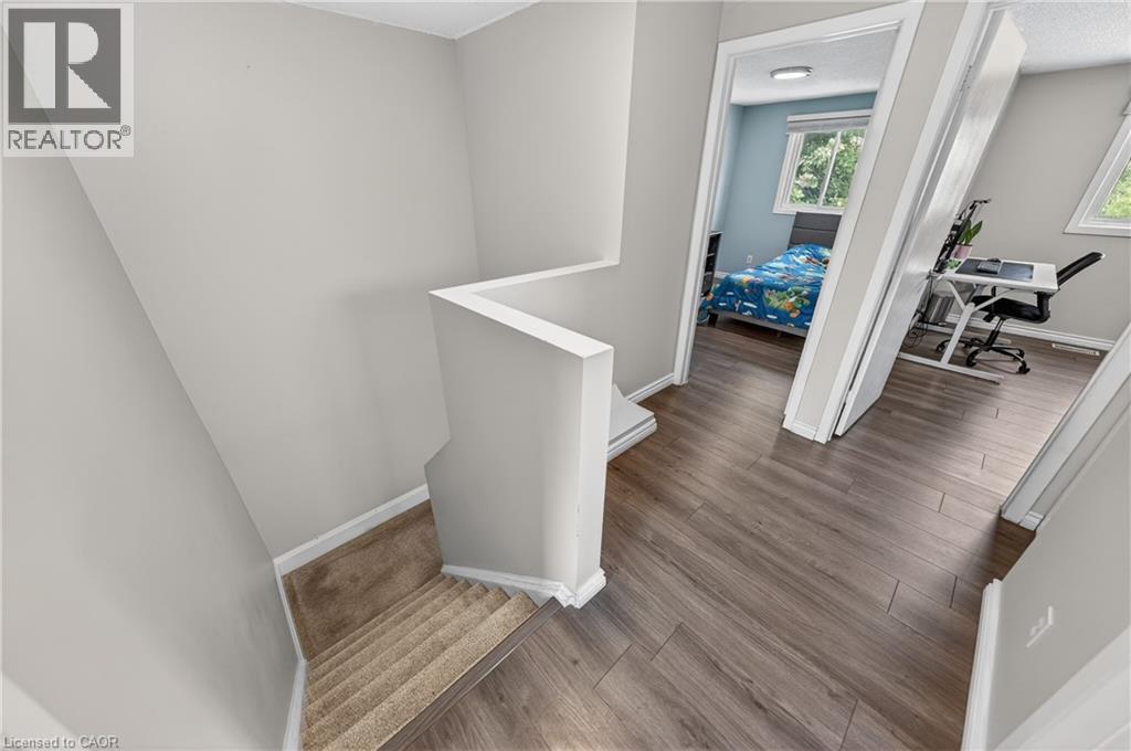 242 The Country Way, Kitchener, Ontario  N2E 2P9 - Photo 21 - 40836702