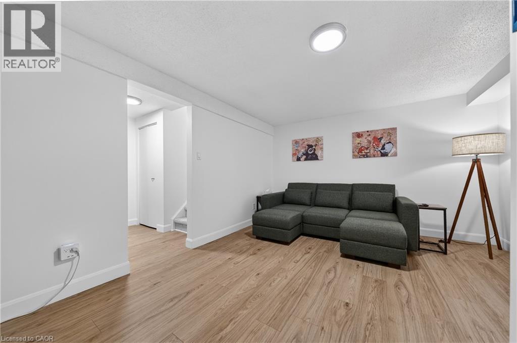 242 The Country Way, Kitchener, Ontario  N2E 2P9 - Photo 34 - 40836702