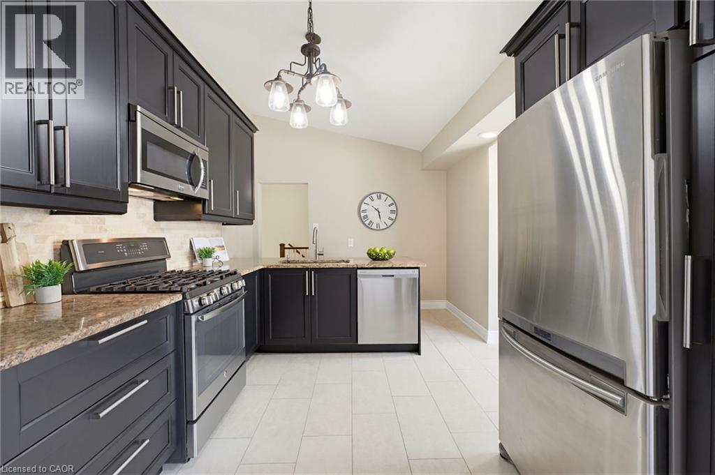 2063 Cavendish Drive, Burlington, Ontario  L7P 1Y9 - Photo 16 - 40832461