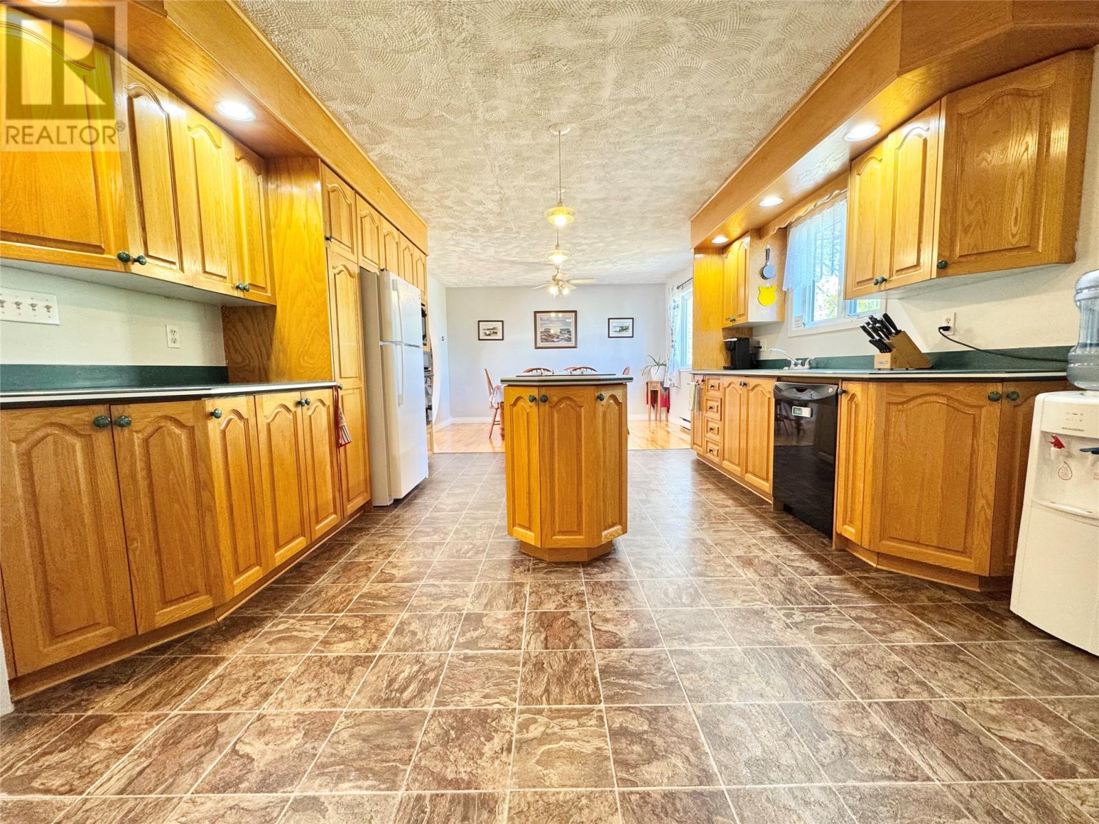 8 Gillingham Avenue, Norris Arm, Newfoundland & Labrador A0G 3M0 - Photo 14 - 1298596