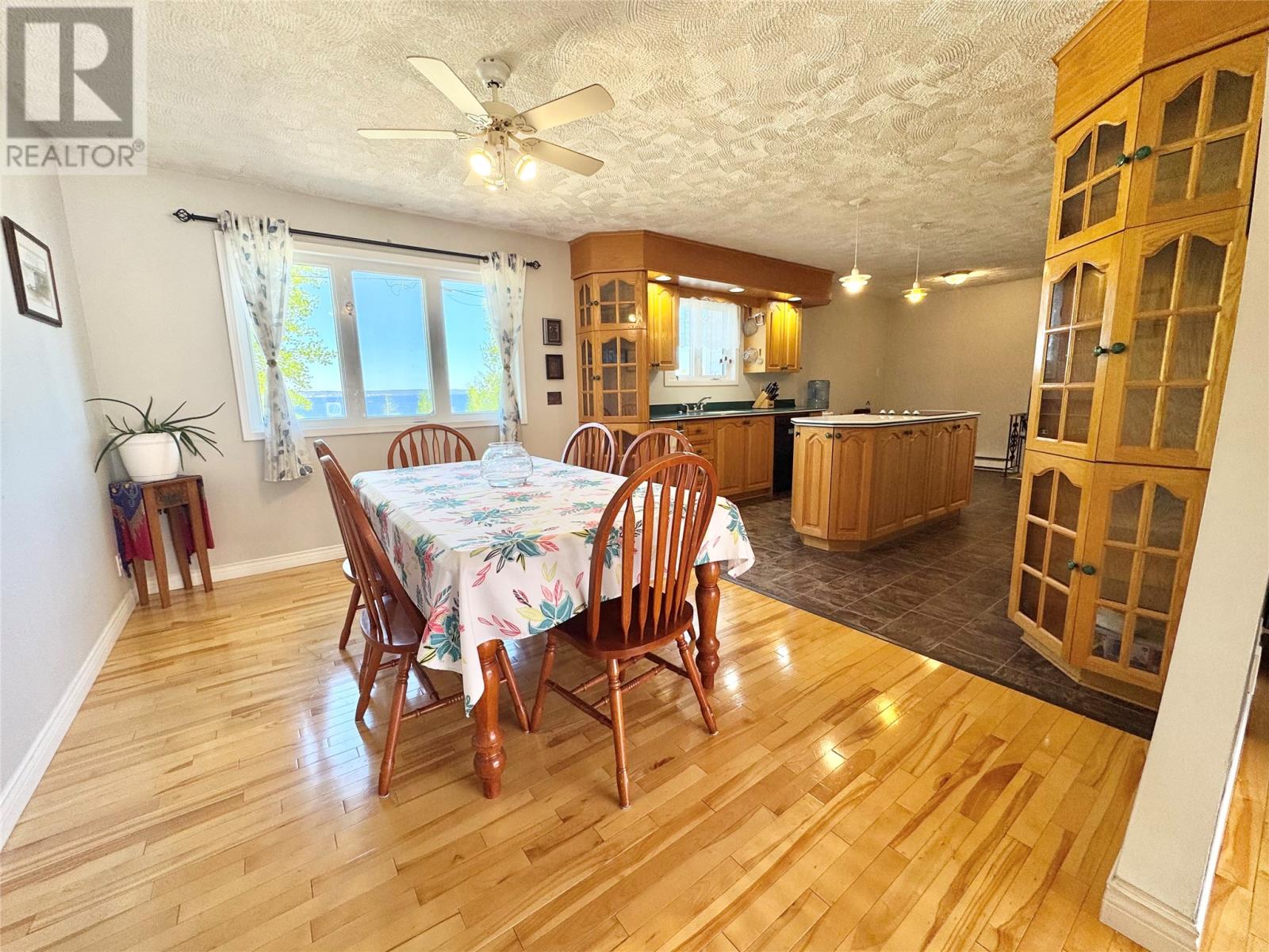 8 Gillingham Avenue, Norris Arm, Newfoundland & Labrador A0G 3M0 - Photo 2 - 1298596