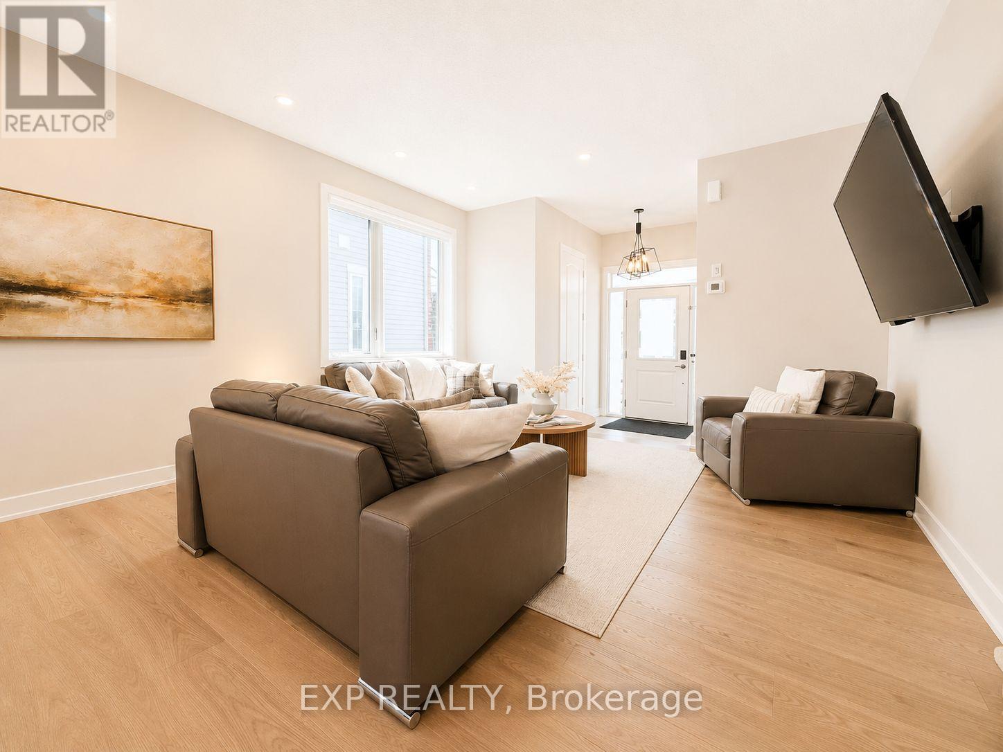 647 Crevier Walk, Ottawa, Ontario  K1W 0M7 - Photo 11 - X13413066