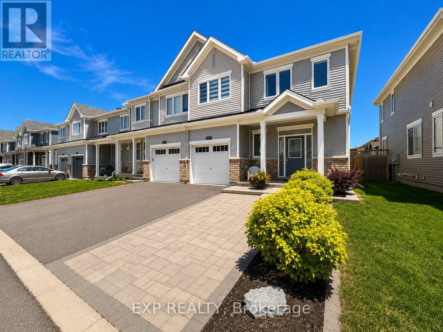 647 Crevier Walk, Ottawa, Ontario  K1W 0M7 - Photo 2 - X13413066
