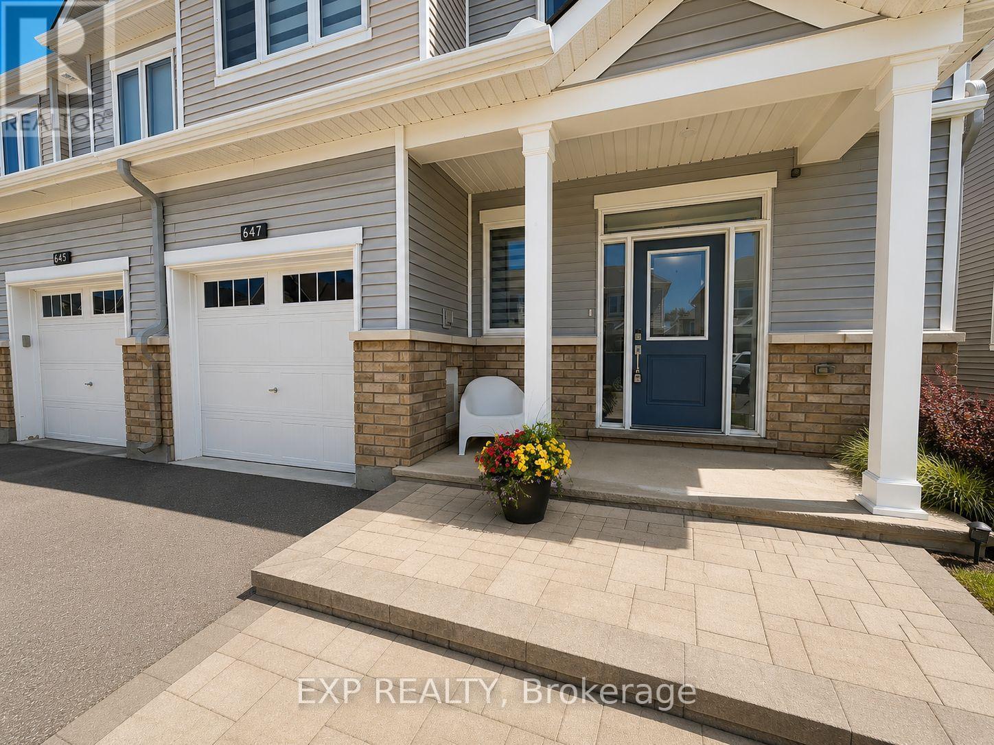 647 Crevier Walk, Ottawa, Ontario  K1W 0M7 - Photo 3 - X13413066
