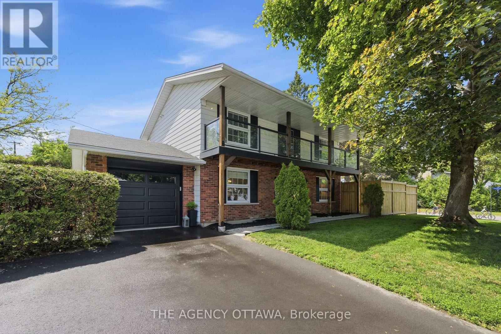 2184 DELMAR DRIVE, Ottawa, Ontario