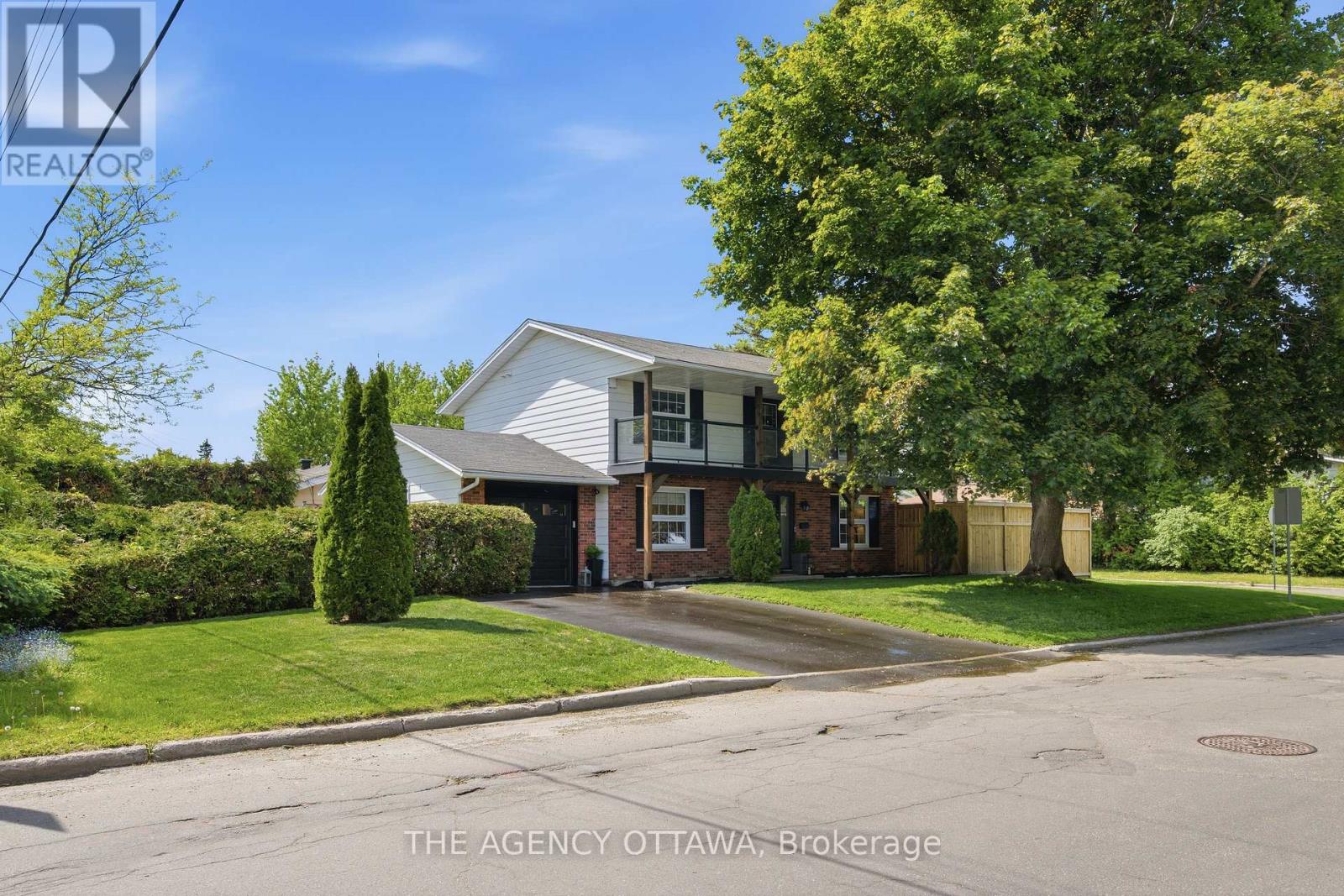 2184 Delmar Drive, Ottawa, Ontario  K1H 5R5 - Photo 3 - X13413120
