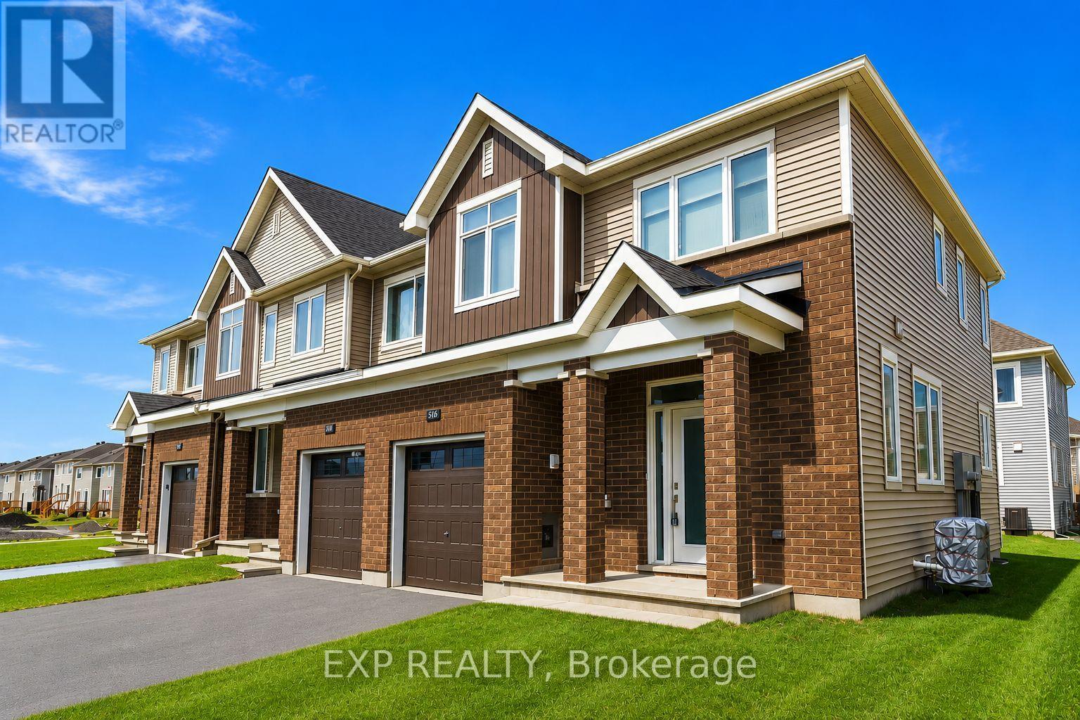 516 Loury Row, Ottawa, Ontario  K1W 0M7 - Photo 3 - X13413200