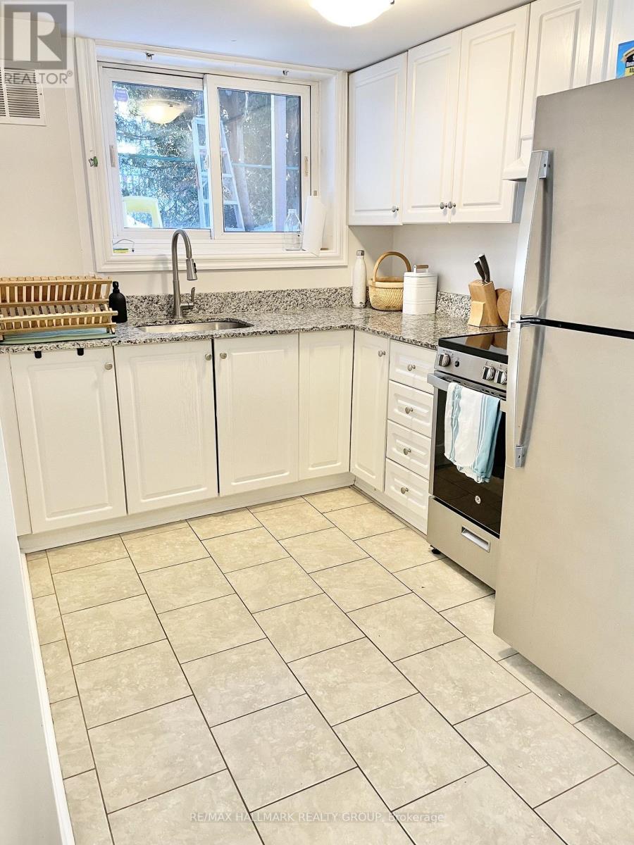 3 - 847 Ivanhoe Avenue, Ottawa, Ontario  K2B 5S2 - Photo 5 - X13413216