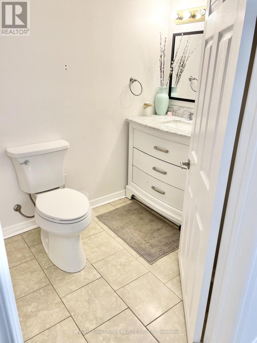 3 - 847 Ivanhoe Avenue, Ottawa, Ontario  K2B 5S2 - Photo 7 - X13413216