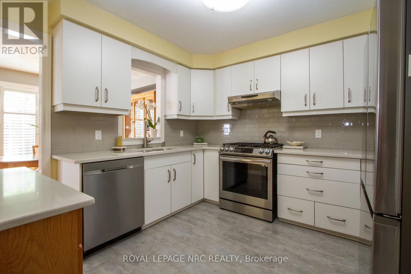 18 - 141 Welland Vale Road, St. Catharines, Ontario  L2S 3S7 - Photo 9 - X13413104