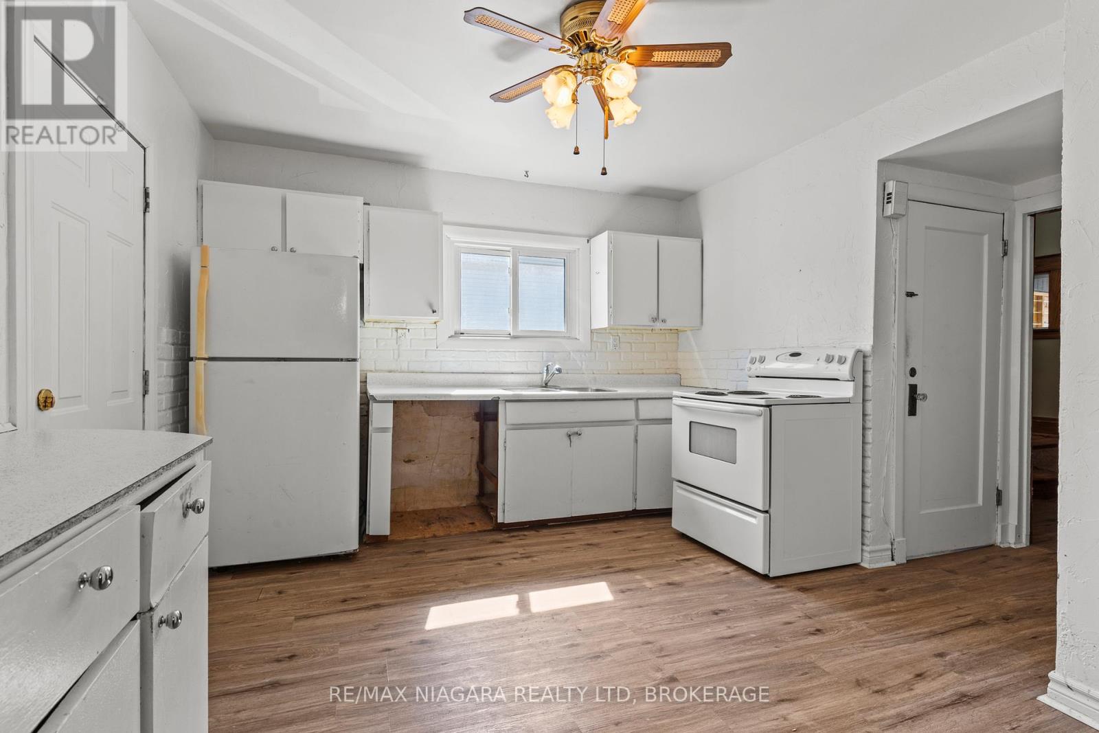 6393 High Street, Niagara Falls, Ontario  L2G 1M9 - Photo 11 - X13413212