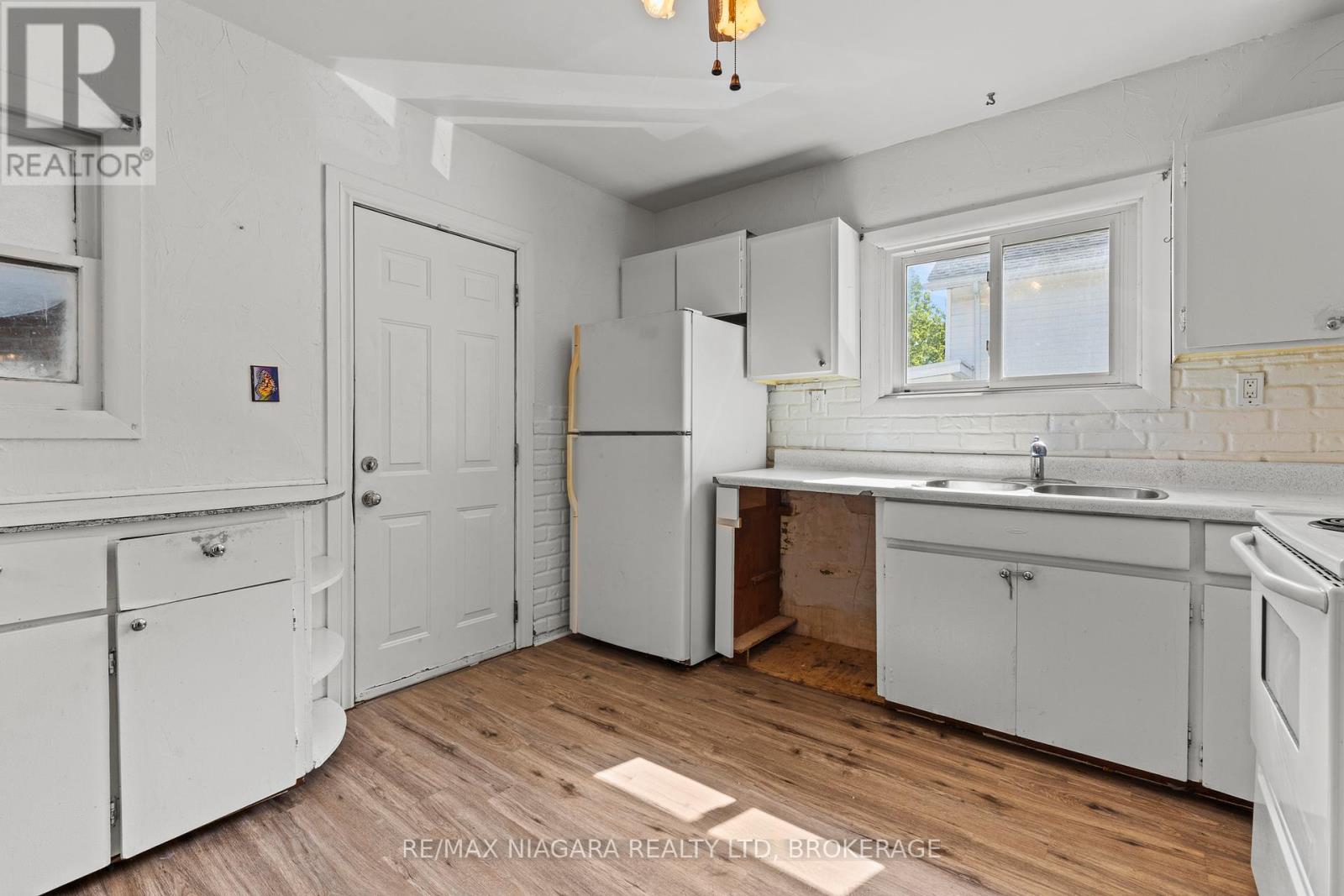 6393 High Street, Niagara Falls, Ontario  L2G 1M9 - Photo 12 - X13413212