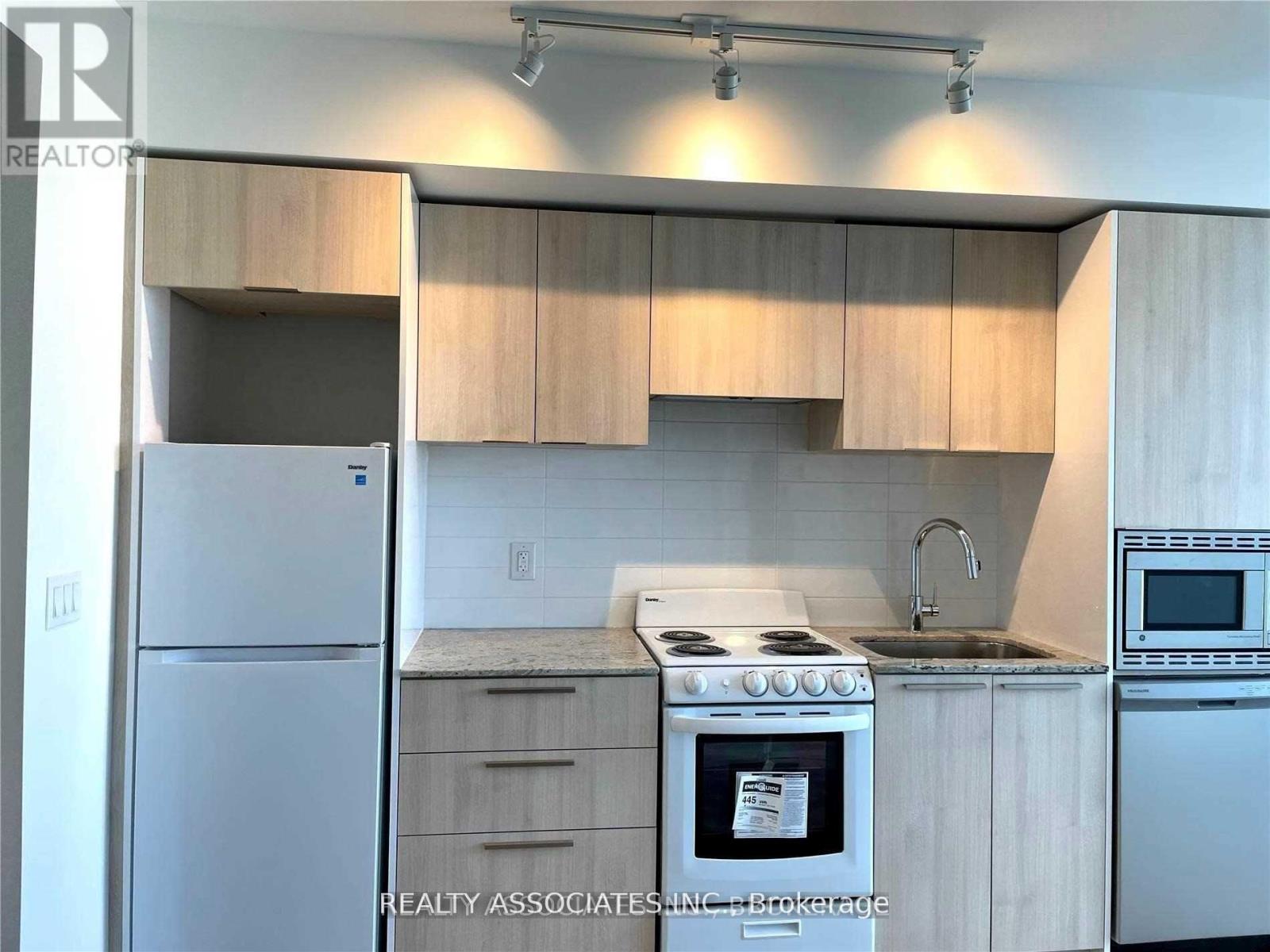 4003 - 501 Yonge Street, Toronto, Ontario  M4Y 1Y4 - Photo 3 - C13413056