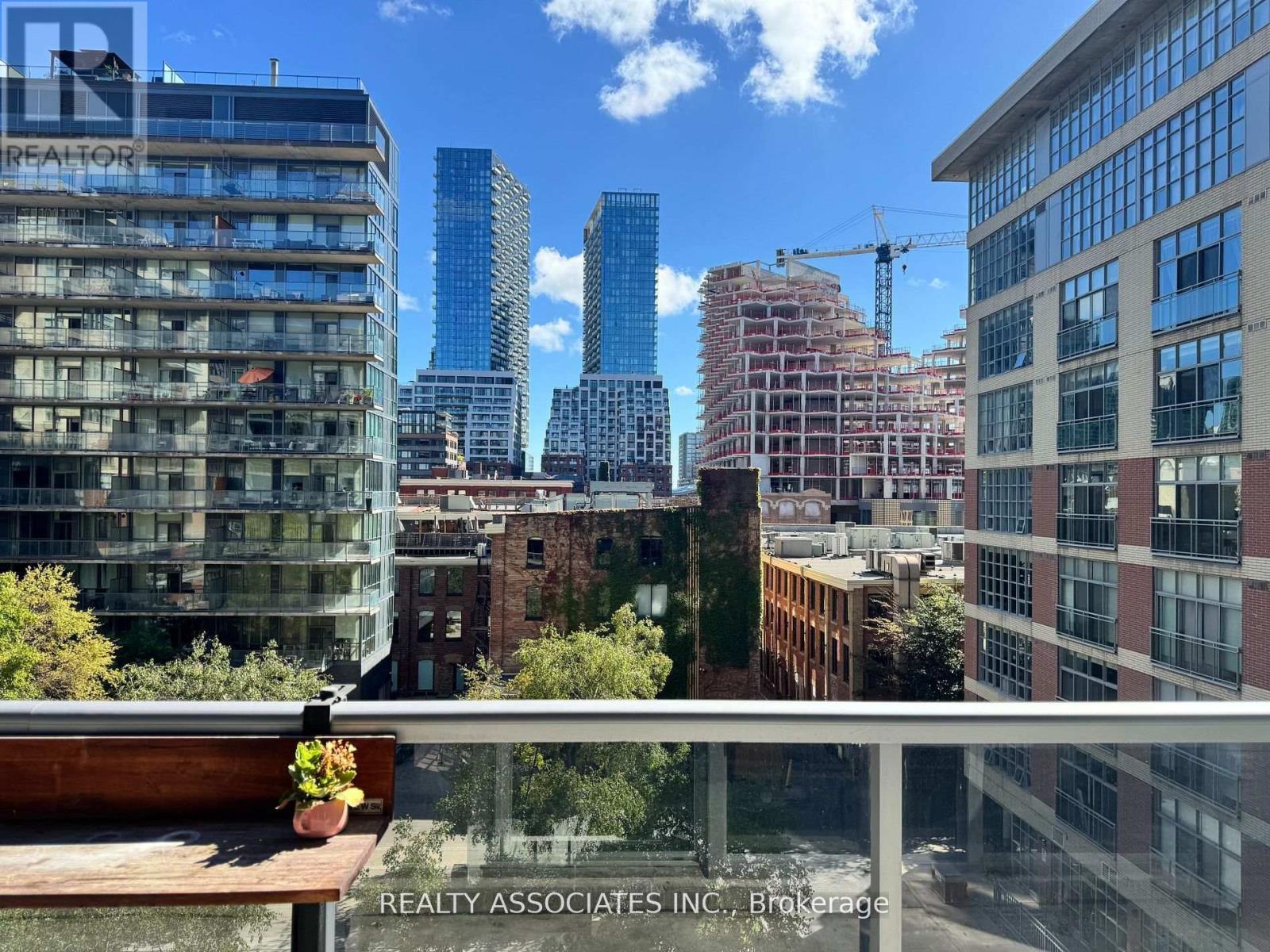 514 - 399 Adelaide Street W, Toronto, Ontario  M5V 1S4 - Photo 2 - C13413090