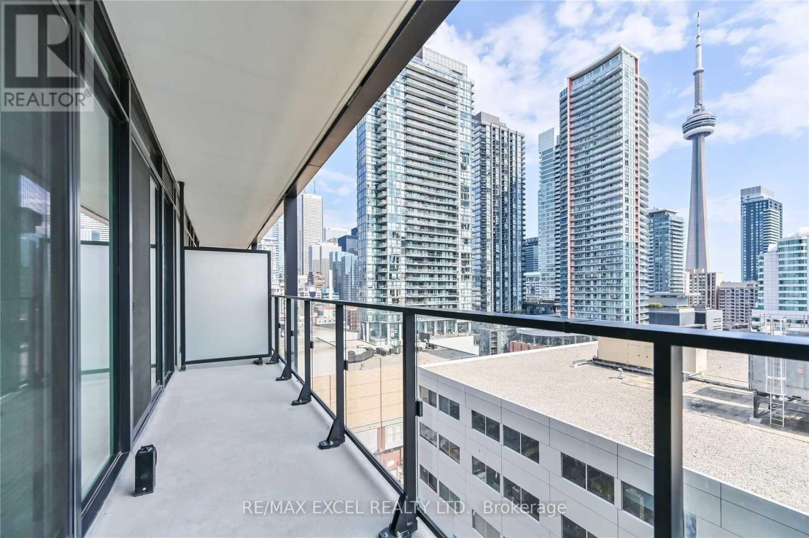 1210 - 125 PETER STREET, Toronto, Ontario