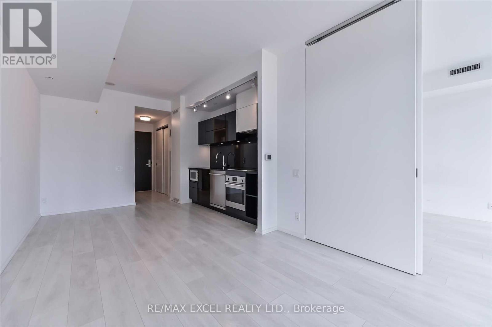 1210 - 125 Peter Street, Toronto, Ontario  M5V 0M2 - Photo 7 - C13413222